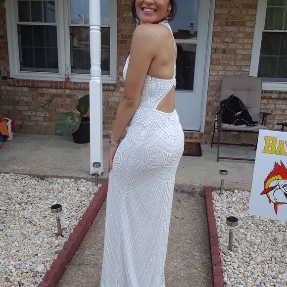 White prom dress - Picture 2 of 4